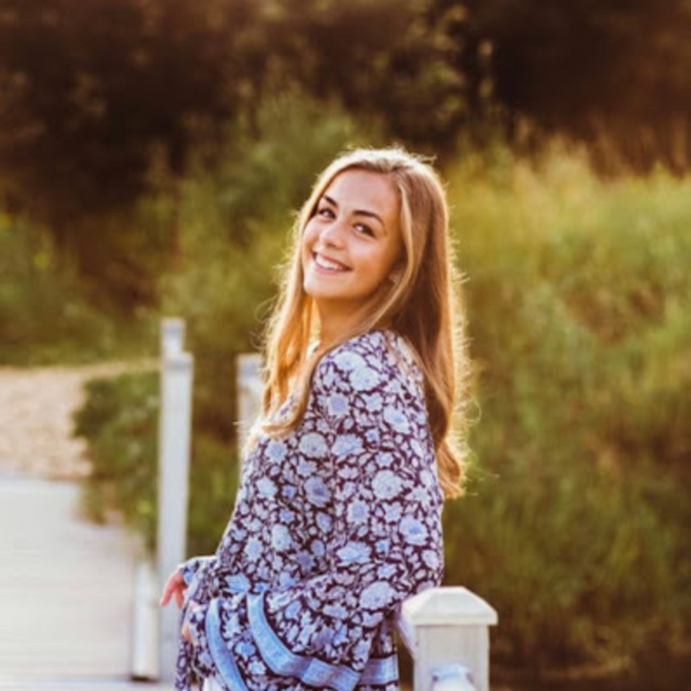 Meet your Posher, Elizabeth